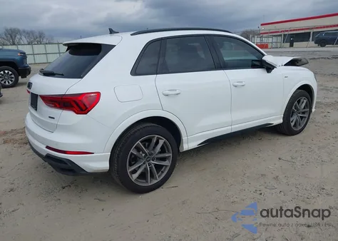 2024 Audi Q3 Premium 45 Tfsi S Line Quattro Tiptronic z USA, uszkodzony, nr VIN WA1DECF36R1208827